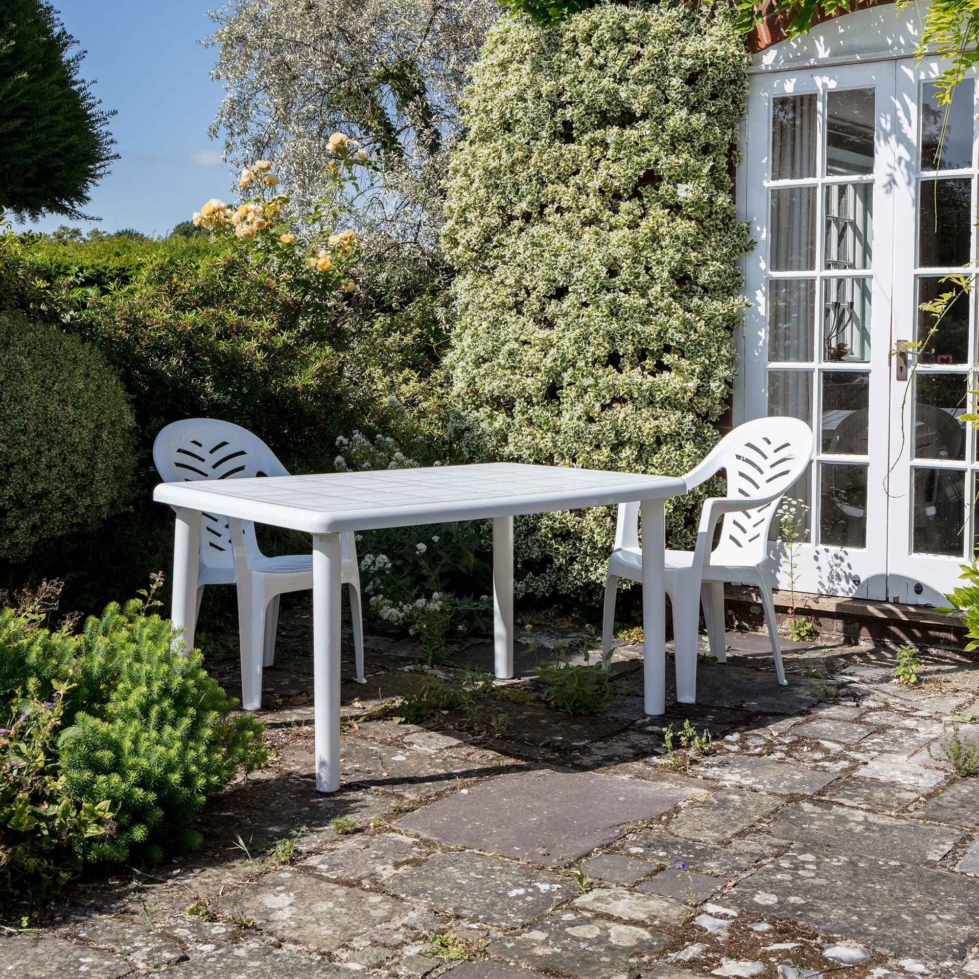 Resol Olot Outdoor Rectangular Garden Table - White Plastic - 140 x 90cm
