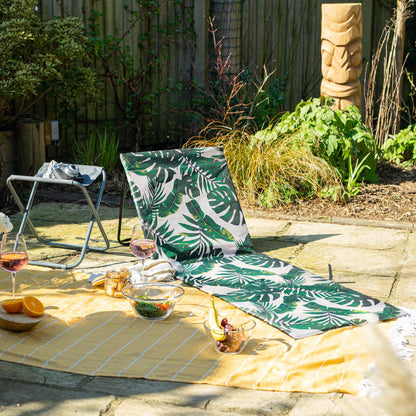 Harbour Housewares Folding Beach Lounger - Banana Leaf