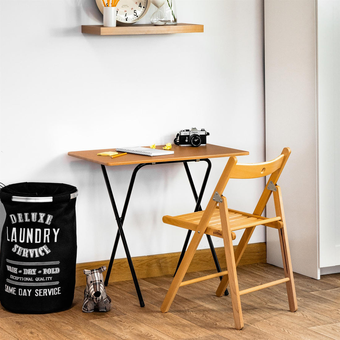 Harbour Housewares Folding Computer Desk - Natural Wood and Black