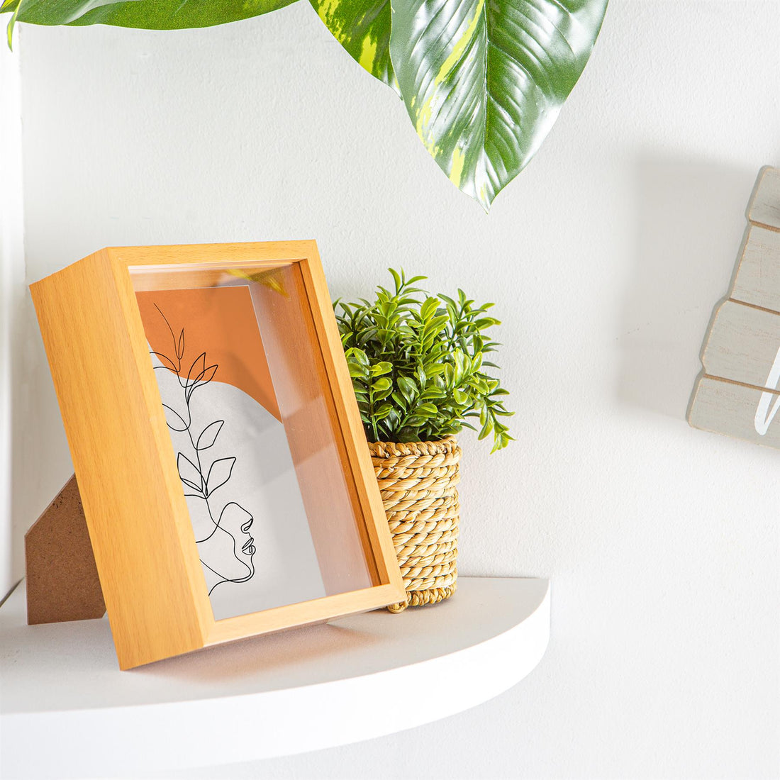 3D Deep Box Photo Frame - 5 x 7" - Light Wood